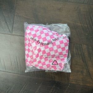 3/$20 Dippin Daisys Sarong